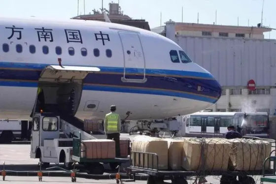 qualité Expéditeur international de fret aérien de grande cargaison de volume de Chine vers l'Italie usine